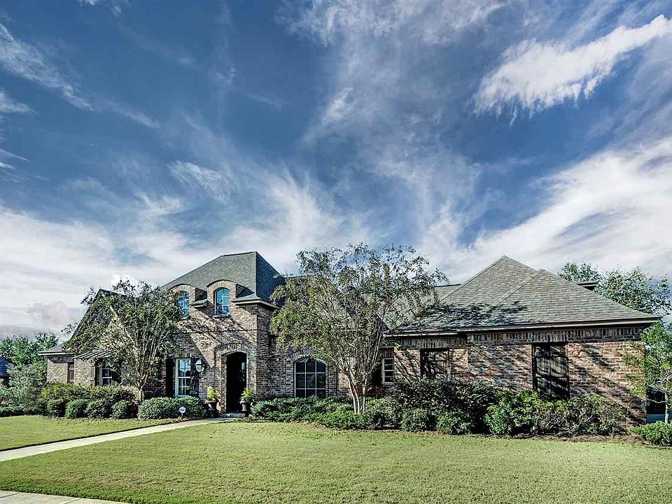 1st image of 104 Bienville Dr