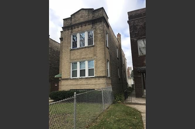 1st image of 1824 N Luna Ave #2