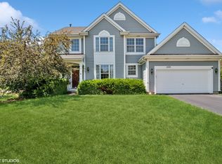 458 Country Pl, Lindenhurst, IL 60046