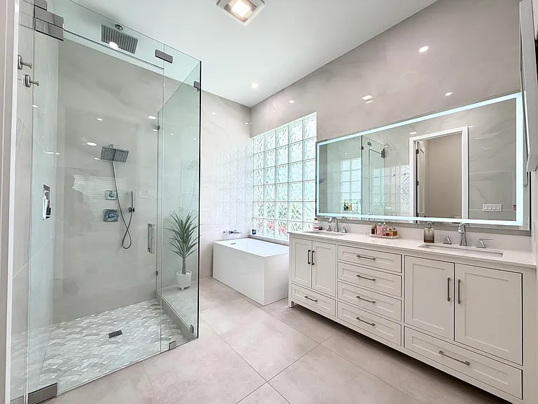 5725 Via De La Plata Cir — Photo 17