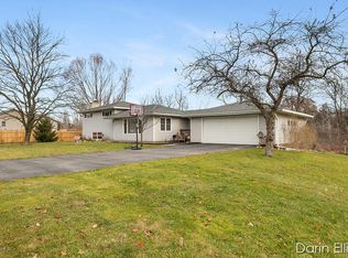 891 S Bellamy Rd, Ionia, MI 48846