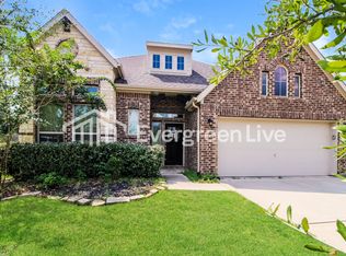 1744 Yaupon Trail Ct, Alvin, TX 77511