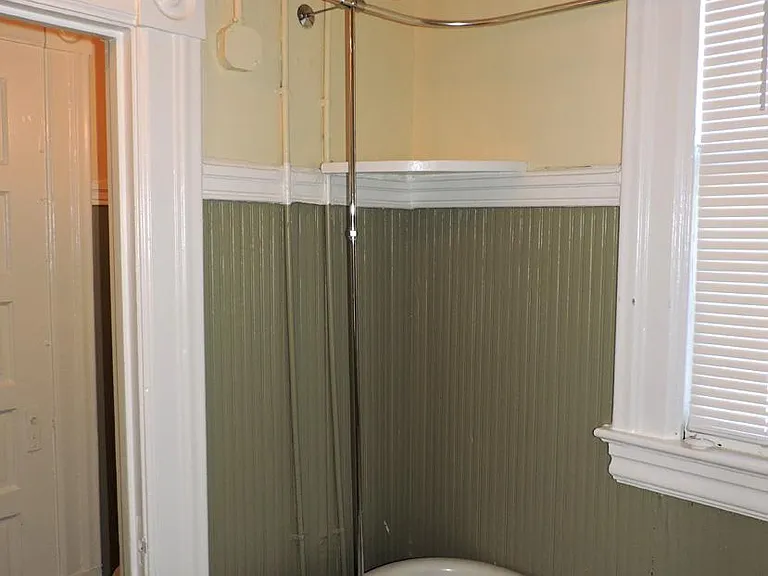 1505 E St #B — Photo 10