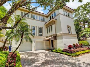 3520 Bayshore Villas Dr, Miami, FL 33133
