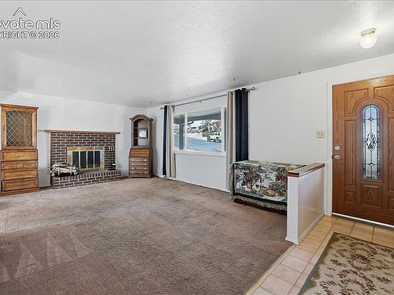 5th image of 679 Bridger Dr