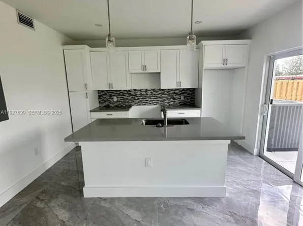 17984 SW 105th Ave, Miami, FL 33157