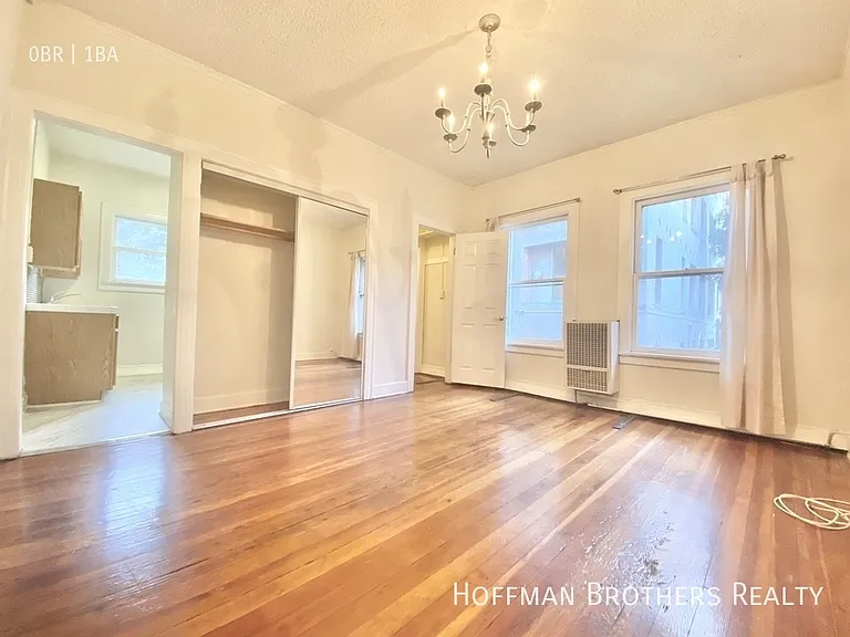 532 S Coronado St #412 — Photo 6