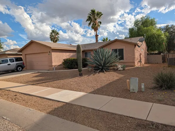 8774 E Squaw Peak Dr, Tucson, AZ 85730