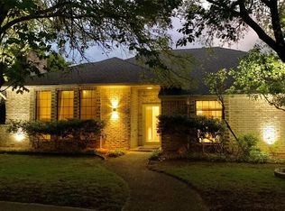 10319 Cimmaron Trl, Dallas, TX 75243