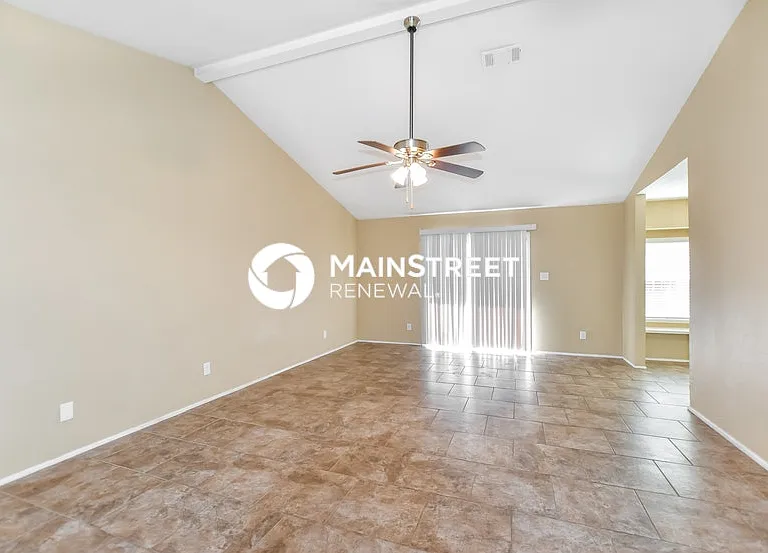 1724 Panola Dr — Photo 3