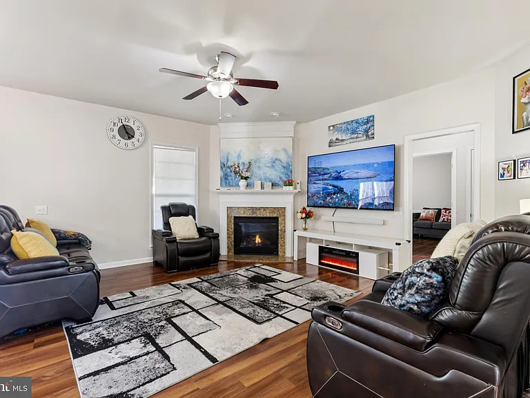 84 Wyndale Ct — Photo 19