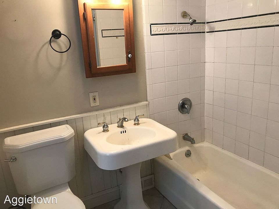 423 Denison Ave Manhattan, KS Zillow