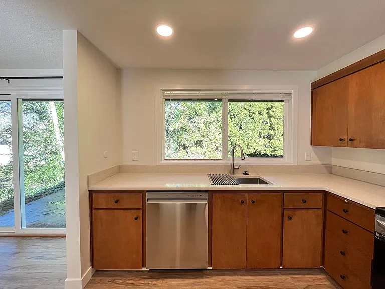 9007 SW Monterey Pl — Photo 5