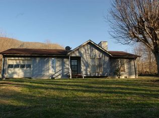 288 Bowman Rd, Bakersville, NC 28705