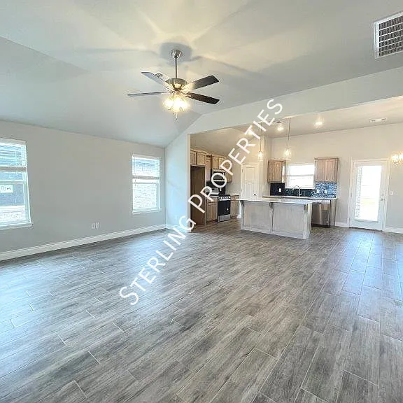 3905 N West 177th St — Photo 7