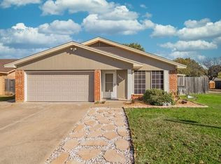 4000 Pepperwood Dr, Flower Mound, TX 75028