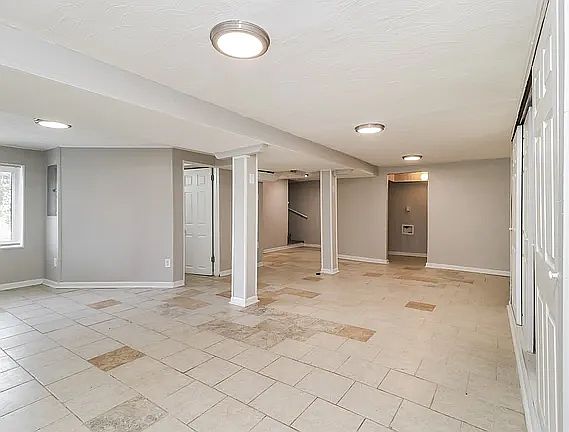 3rd image of 4570 June Ave