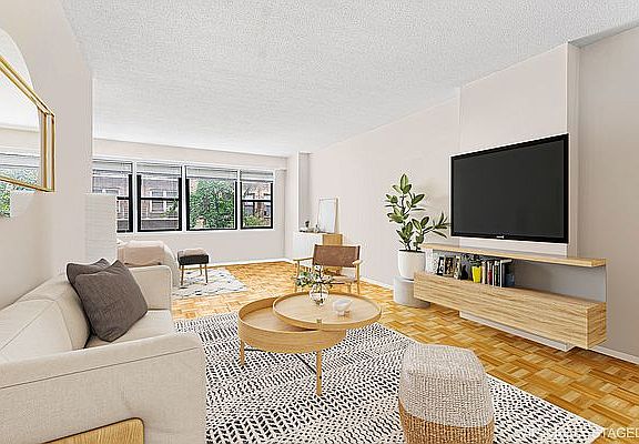 2nd image of 520 E 81st St APT 5G