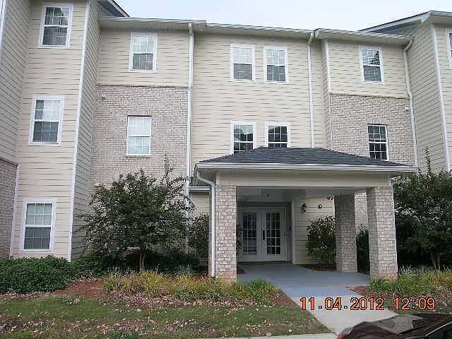 1st image of 2802 NE Shades Valley Ln