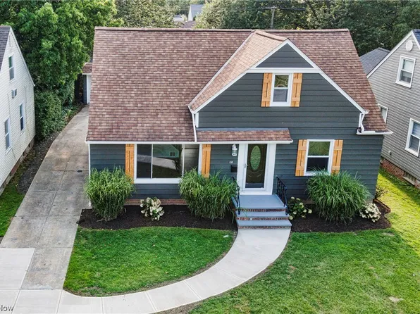 1650 Hawthorne Dr, Mayfield Heights, OH 44124