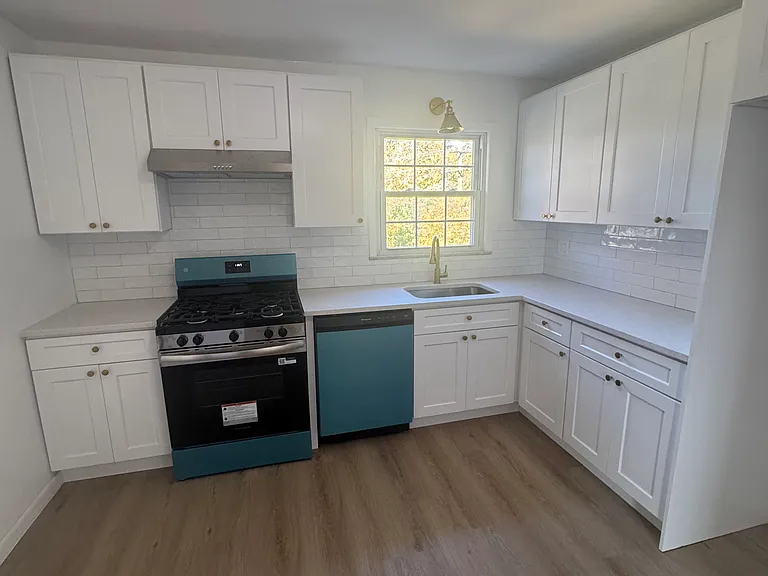 1006 Gifford Ct #2 — Photo 5