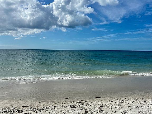 1.8 Miles to Naples Beach