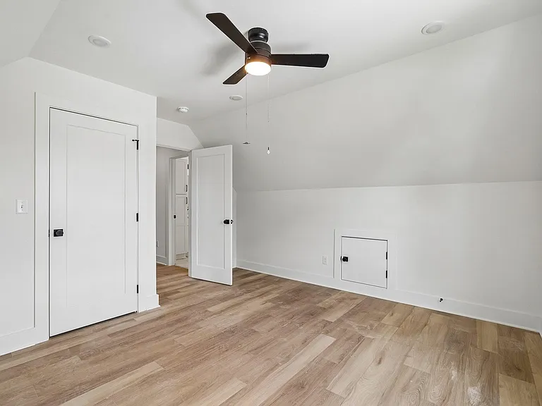 1809 Golf Club Rd — Photo 19