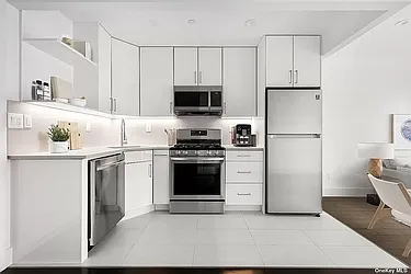 Sold by Roz Khan, LREB