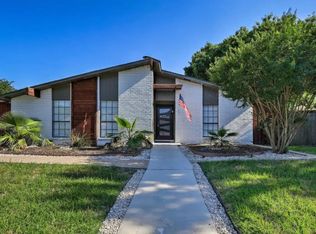 2109 Montana Trl, Grand Prairie, TX 75052