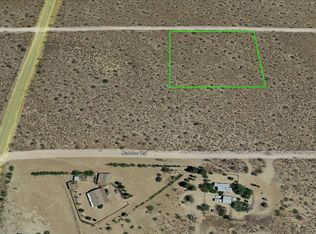 Fickett Ave, Rosamond, CA 93560