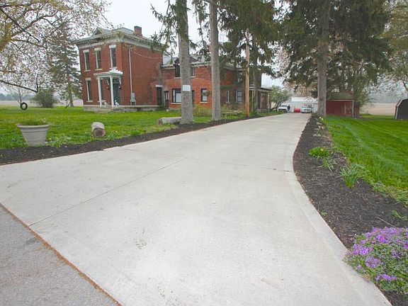 2nd image of 2614 E Perkins Ave
