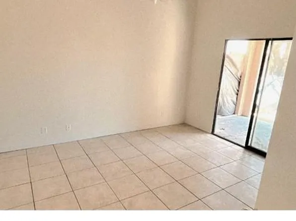31710 Avenida Juarez APT B, Cathedral City, CA 92234