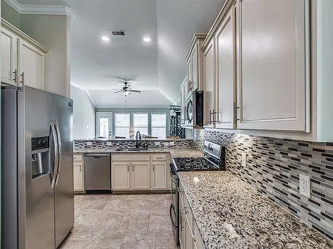 31208 Liberty Knoll Ln — Photo 2