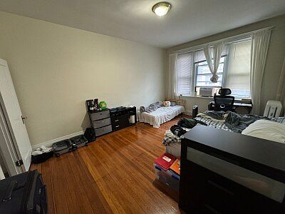 3rd image of 18-22 Euston St #1