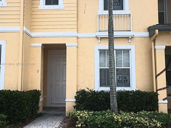 3rd image of 2928 SE 2nd St Unit 7