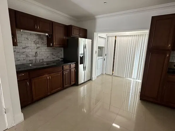 10904 SW 2nd St APT 10R, Sweetwater, FL 33174