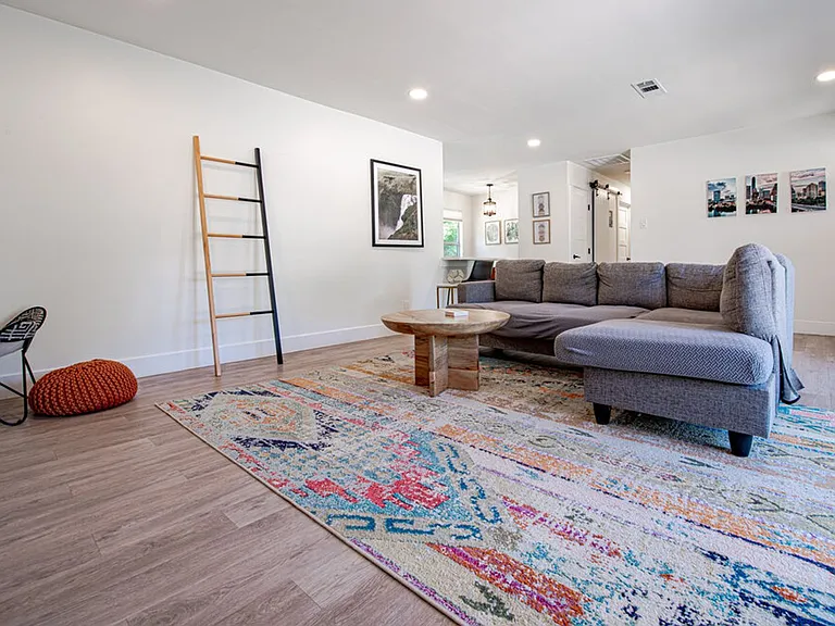 122 Havana St — Photo 5