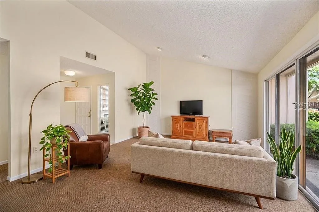2 bed, 2.0 bath, 1080 sqft, $1,500 — Photo 3