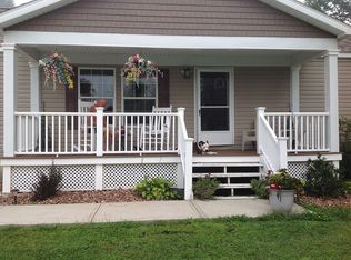 786 Midline Rd, Amsterdam, NY 12010