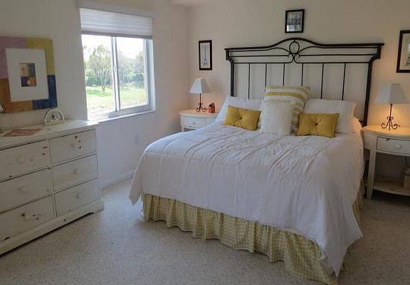 Home For Sale In Coral Lakes