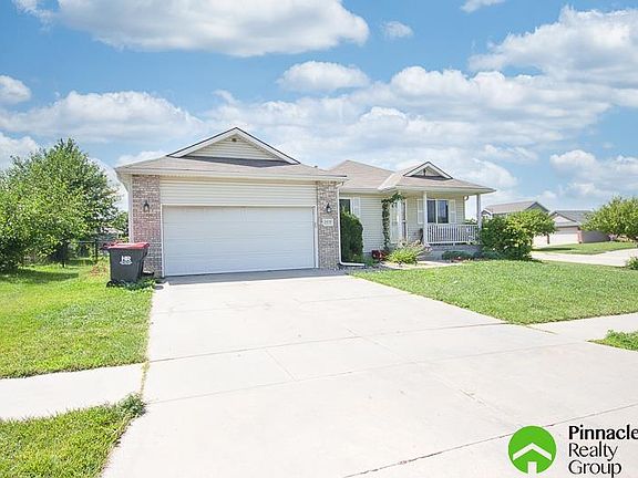 2nd image of 5419 Rockford Dr