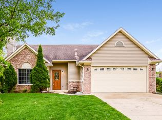 8867 Sundrop Rd, Indianapolis, IN 46231