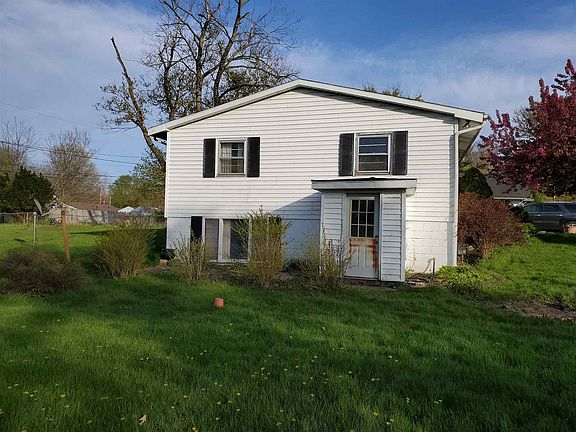 4th image of 1720 Belmont Ave
