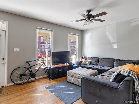5th image of 1006 W Clay St