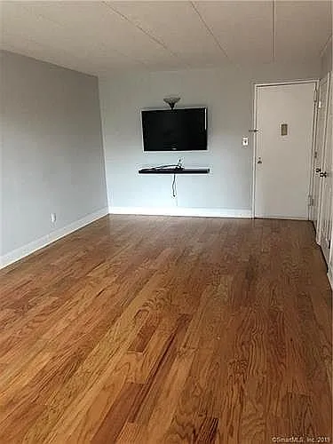 27 Northill St #2P — Photo 3