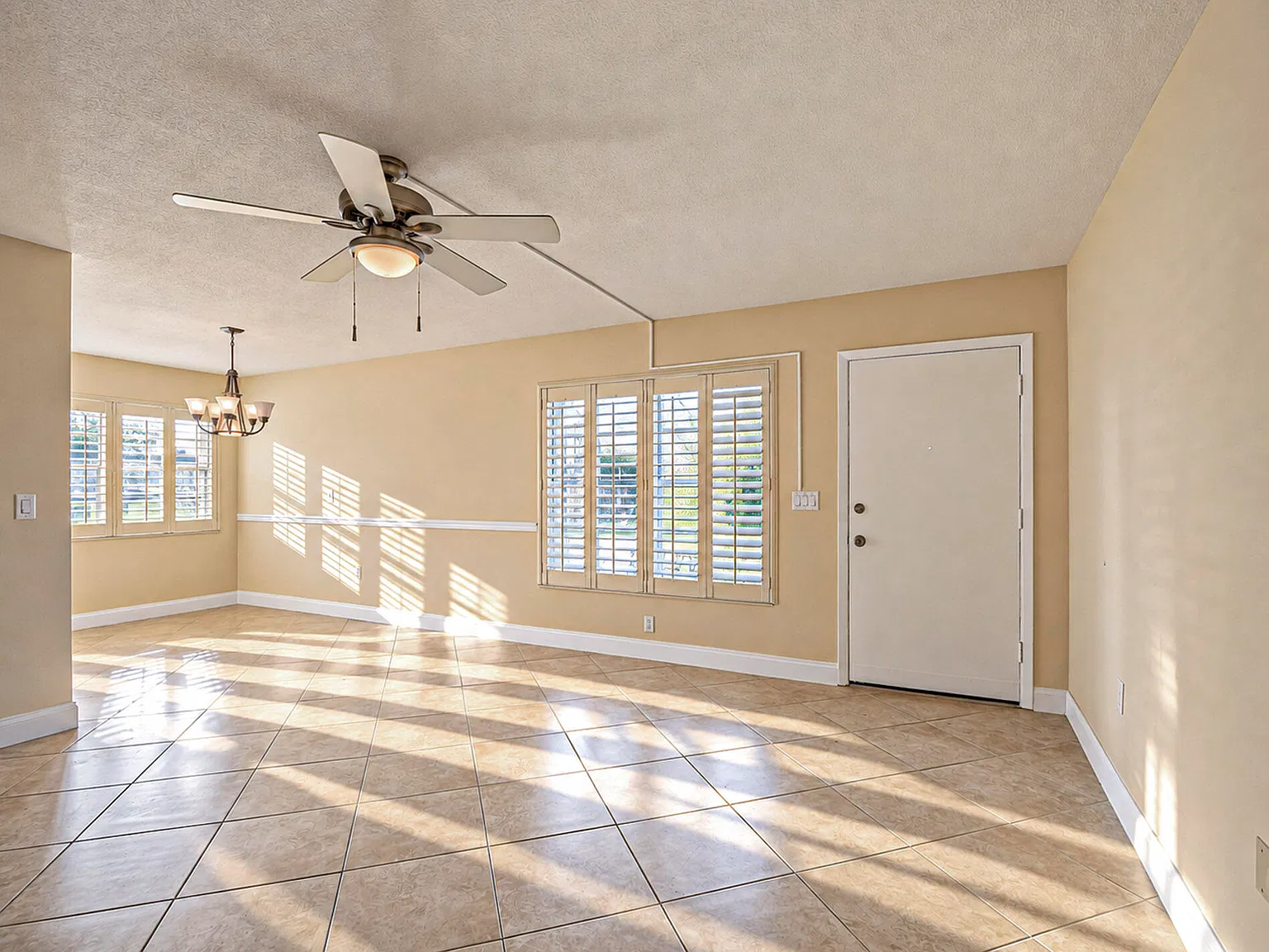 2 bed, 2.0 bath, 1000 sqft, $1,800 — Photo 4