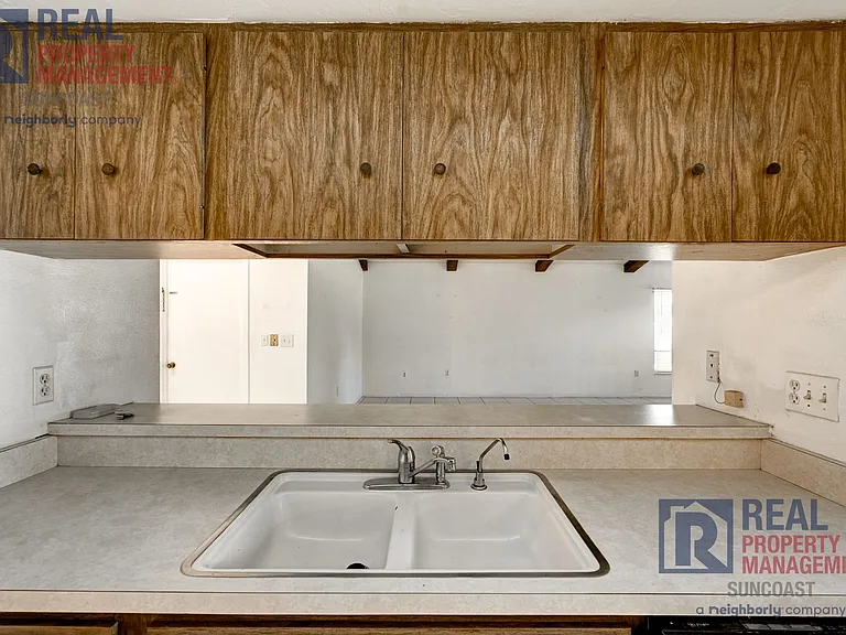 1370 Palmwood Dr — Photo 19