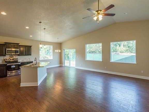 4th image of 520 S Dartmouth Ln