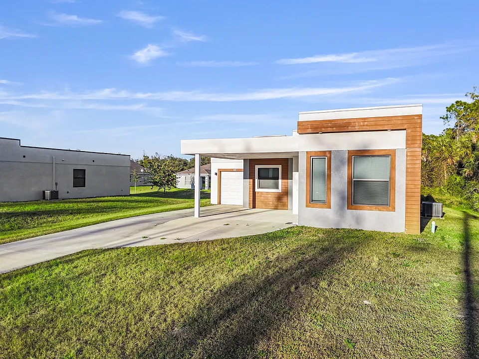 622 Windermere Dr