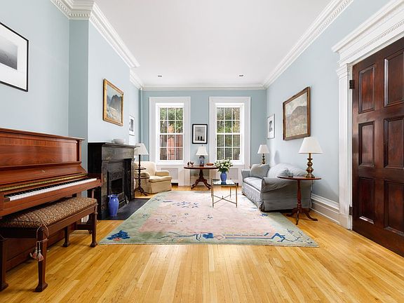 2nd image of 412 W 20th St